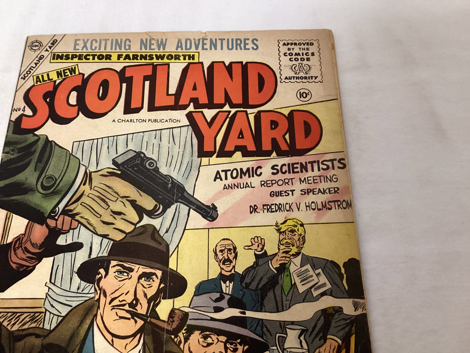 Scotland Yard 4 Charlton Comic Book - 3