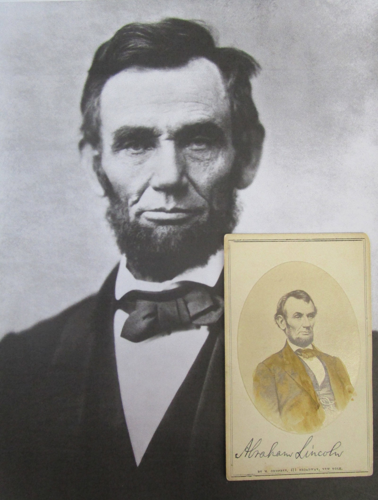 Abraham Lincoln Signed CDV (Carte de Visite) Card with Certificate of Authenticity (1 of 3)