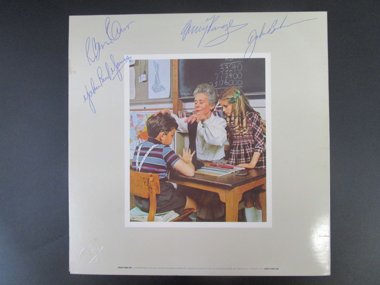 Led Zeppelin Signed Presence Album Cover with Certificate of Authenticity (1 of 5)