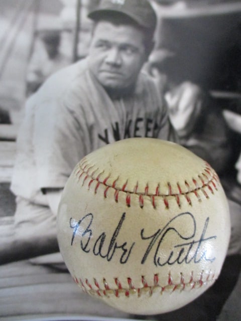 Babe Ruth Single Signed 1930's "King of the Diamond" Spalding Baseball (1 of 4)