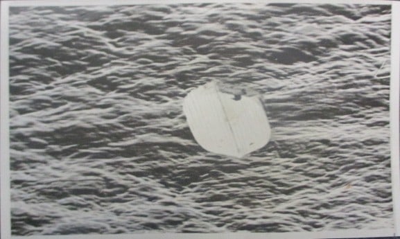 RMS Titanic Rare Overturned Lifeboat Original 1912 Brown Brothers Photo – 7” x 4” (1 of 2)