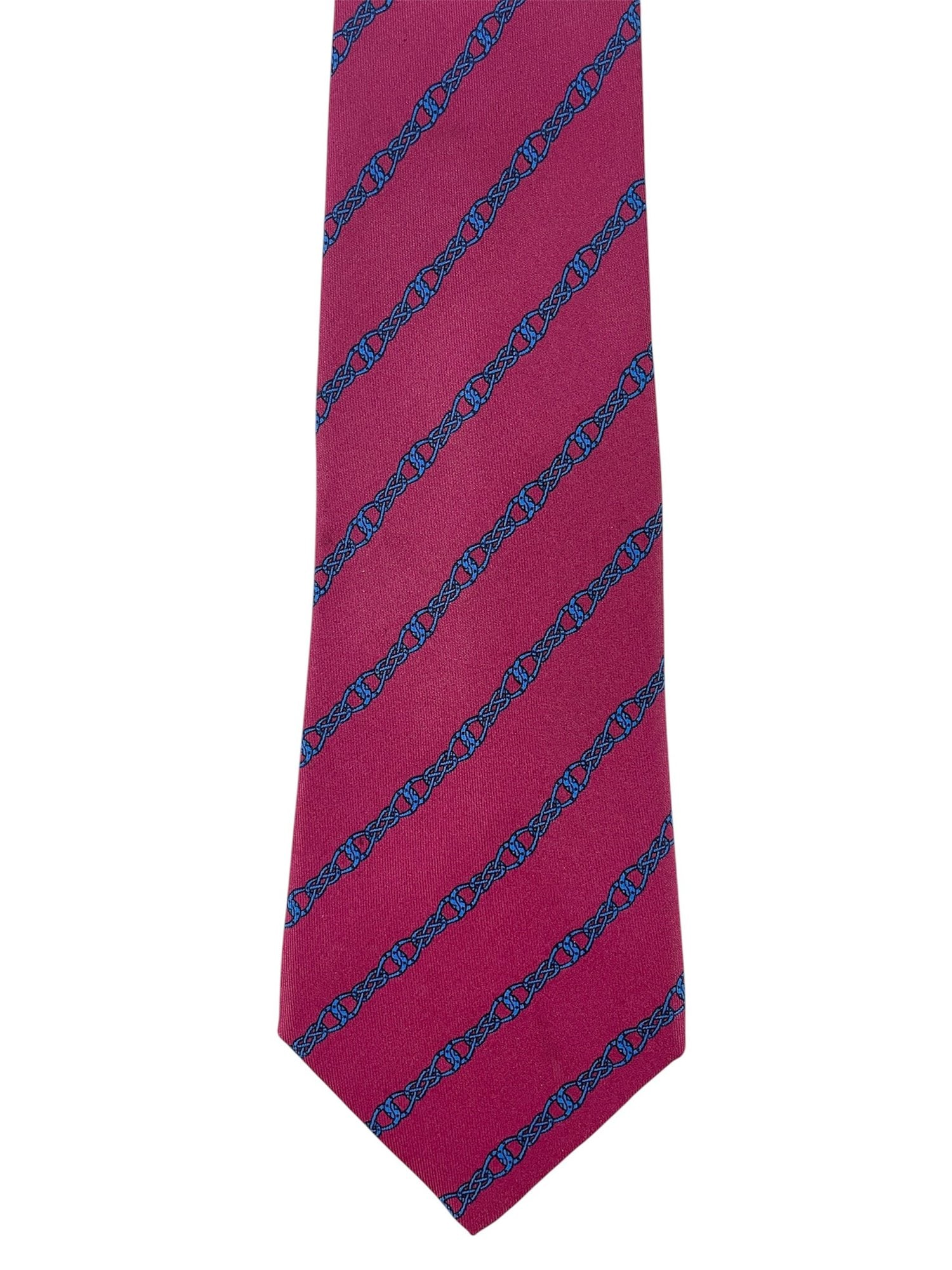 Hermes Equestrian Chainlink & Horse Bit Pattern Necktie, Made In France - #S11-2-004: Pattern No.: 7129 FA Colorway: burgundy red background with navy blue/turquoise chain Material: 100% silk Made in France Condition: very good pre-owned condition. LOCAL PICK-UP: SATURDAY, JULY 11TH FR