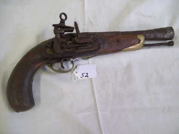 Firearms: 18th c. English Flint lock pistol blunder buster