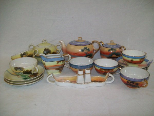 GLASSWARE/POTTERY: 21 PIECE VARIOUS NORITAKE DISHES/CUPS/TEAPOT. NOT ALL PIECES ARE SIGNED.LARGEST MEASURES 4 INCHES HIGH X 7 INCHES WIDE