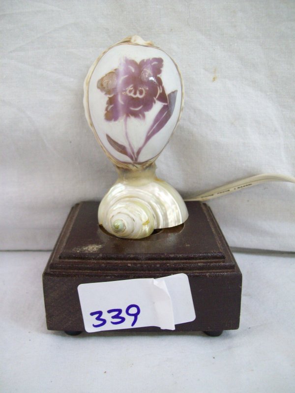 LIGHTING: SHELL LAMP. NOT ATTACHED TO BASE. 5 1/2 INCHES HIGH