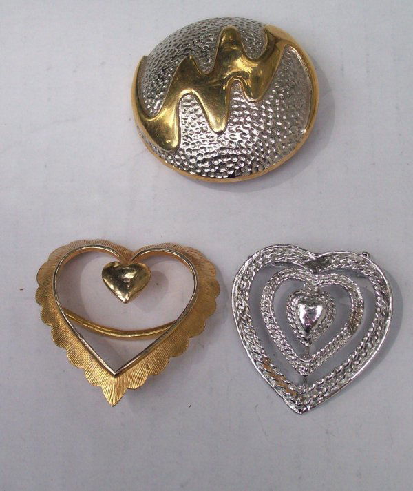 JEWELRY: 3 PIECE- 2 PINS; 1 SCRAF CLIP- 1 SIGNED TORINO; 1 SIGNED MONET; 1 SIGNED ILLEG.