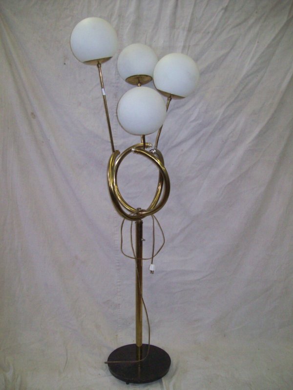 MODERN BRASS FLOOR LAMP: MODERN 60'S BRASS 4 LIGHT FLOOR LAMP. 66 INCHES HIGH X 13 INCHES WIDE