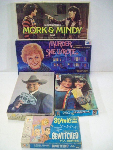 GAME/PUZZLE: BOARD GAMES INCLUDING: MORK & MINDY; MURDER SHE WROTE. PUZZLES INCLUDE: DALLAS; MORK & MINDY. USED CONDITION. 19 INCHES X 10 INCHES