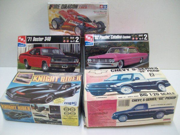 MODEL KIT: 5 MODEL CAR KITS INCLUDING: KNIGHT RIDER; '71 DUSTER 340; CHEVY S SERIES; FIRE DRAGON (SEALED). USED CONDITION.