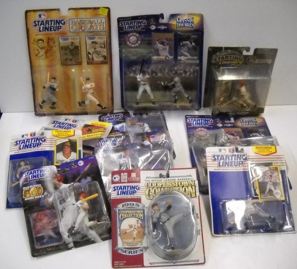 TOY FIGURES: STARTING LINEUP SPORTS FIGURES 1995, 1999, 2000, INCLUDING ,MARK MCGUIRE; BABE RUTH; LOU GEHRIG; KEVIN MCREYNOLDS. LARGEST MEASURES 13 INCHES