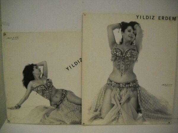 BELLY DANCER PHOTO PRINTS: BELLY DANCER ADVERTISING PHOTO PRINTS BY KODAR. FOXING; USED CONDITION. 24 INCHES X 20 INCHES. CALL 845-457-7550 OR EMAIL STERLINGAUCTION@AOL.COM FOR FULL CONDITION REPORT, SHIPPING/PACKING QUOTES PRI