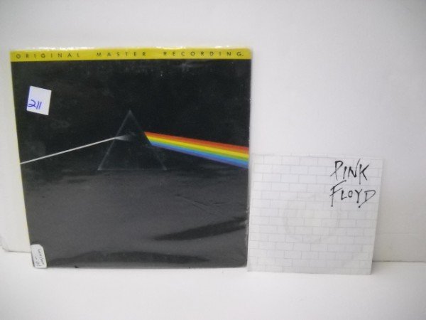 RECORD ALBUMS: PINK FLOYD HALF SPEED MASTER RECORD. USED CONDITION. CALL 845-457-7550 OR EMAIL STERLINGAUCTION@AOL.COM FOR FULL CONDITION REPORT, SHIPPING/PACKING QUOTES PRIOR TO BIDDING. PAYMENT MUST BE MADE WITHIN
