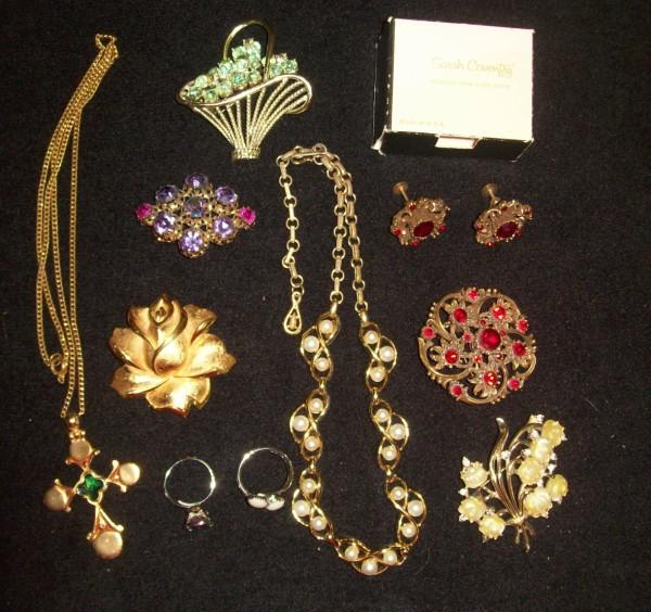 COSTUME JEWELRY: MADE IN AUSTRIA PURPLE JEWELED PIN; CORO NECKLACE- PEELING; TRIFARI ROSE PIN; CORO GREEN JEWELD BASKET PIN; 2 STONED ADJUSTABLE RING MARKED SARAH; SARAH COV. PURPLE ADJUSTABLE RING; CORO PIN & EARRING