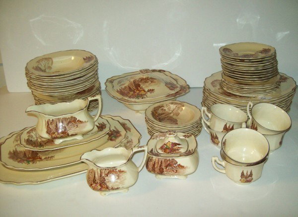 DISHES: APRROX. 65 PIECES OF MYOTT SON & CO. ENGLAND DISHES; BOWLS; CUPS. USED CONDITION; PAINT LOSS; STAINS; CHIPS; CRACKS; SCRATCHES. LARGEST MEASURES 10 INCHES X 14 1/2 INCHES. All property is sold "AS IS"