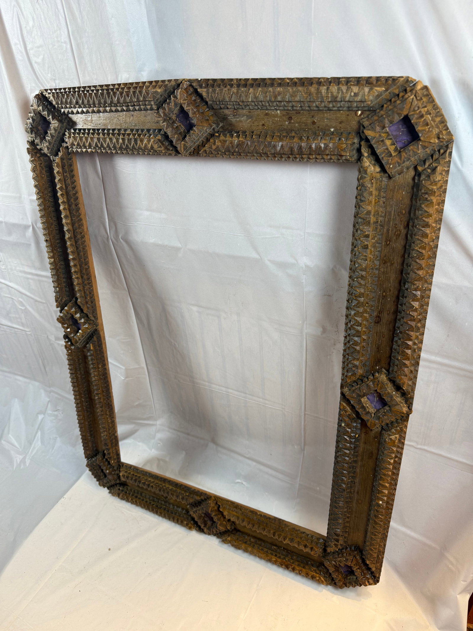 Chipped carved art picture frame: Chipped carved art picture frame