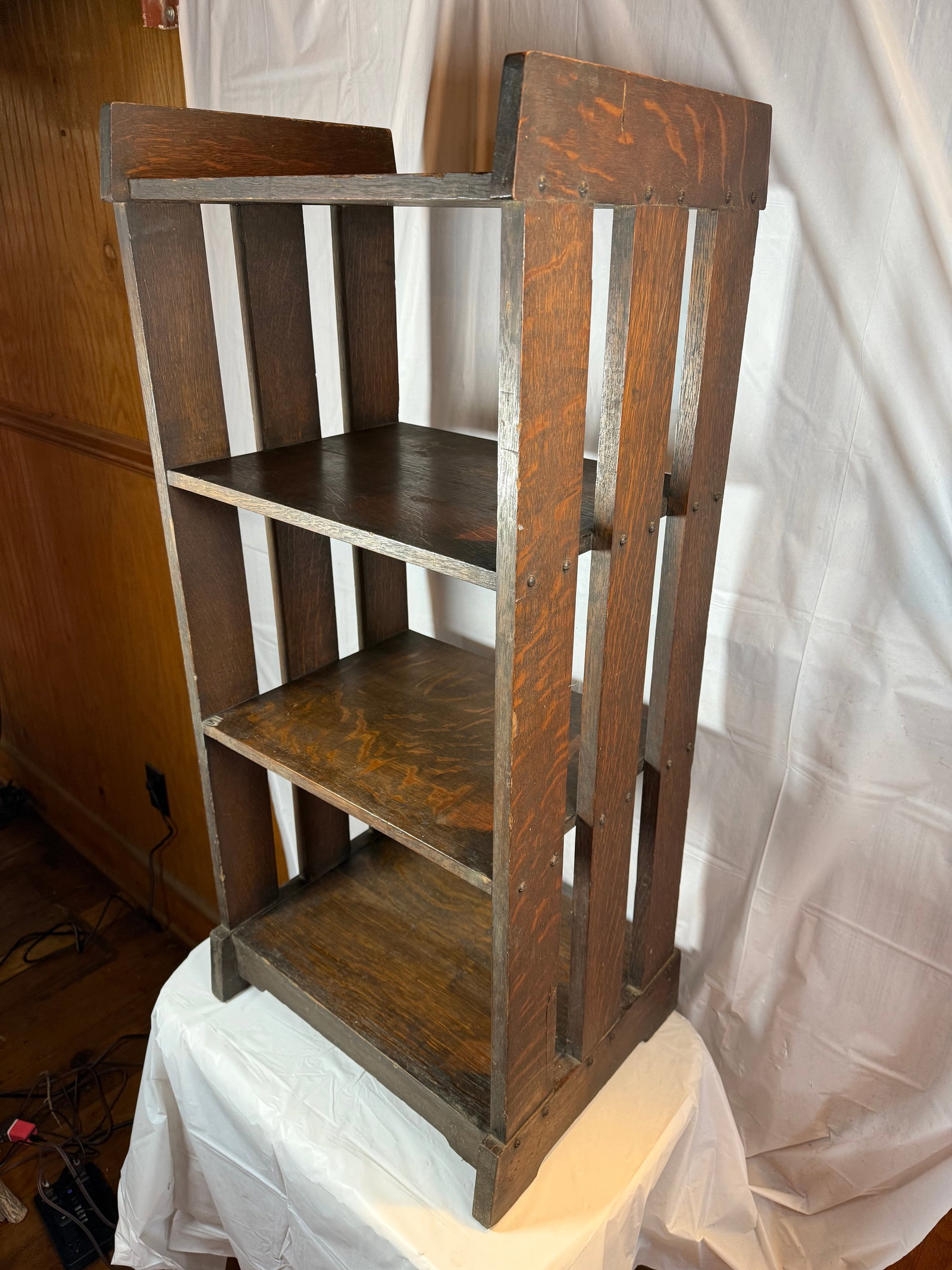 Quarter sawn oak missionary bookshelf (1 of 7)