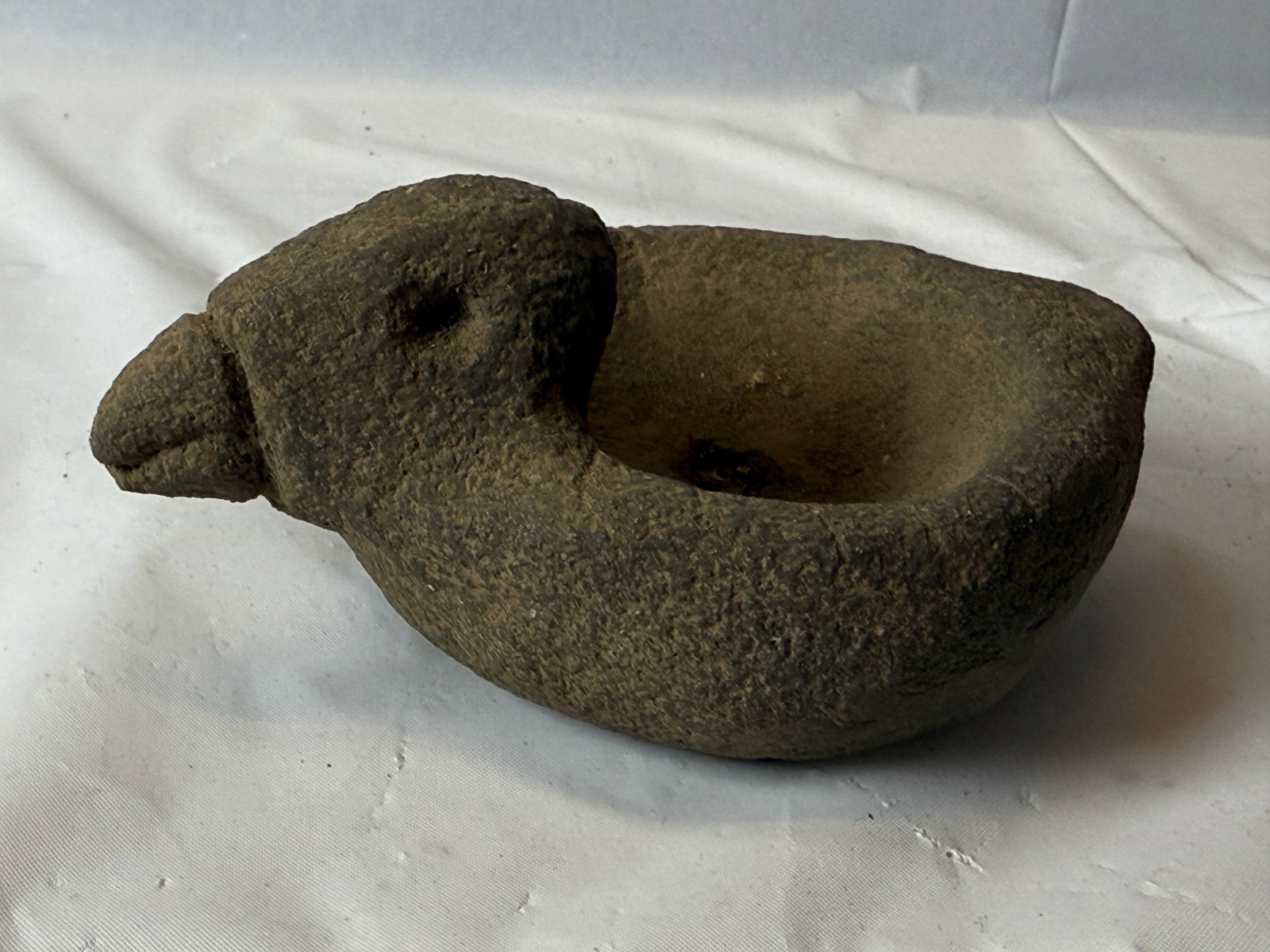 Mississippi Effigy Carved Stone Duck: Mississippi Effigy Carved Stone Duck. This item has not been authenticated as to age, authenticity, materials, maker, time period, or origin