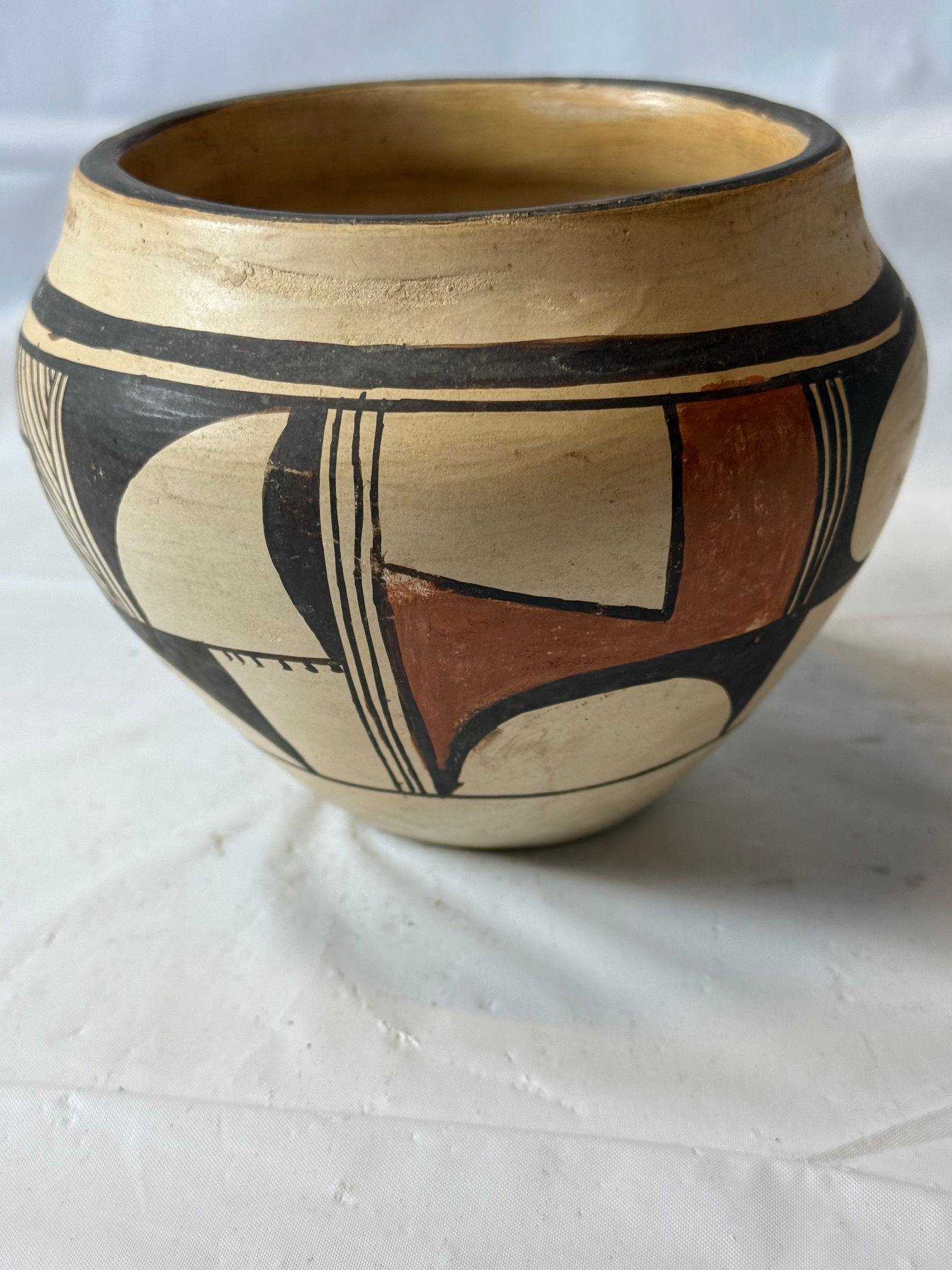 Native American Hopi-Tewa Pottery Vase (1 of 2)