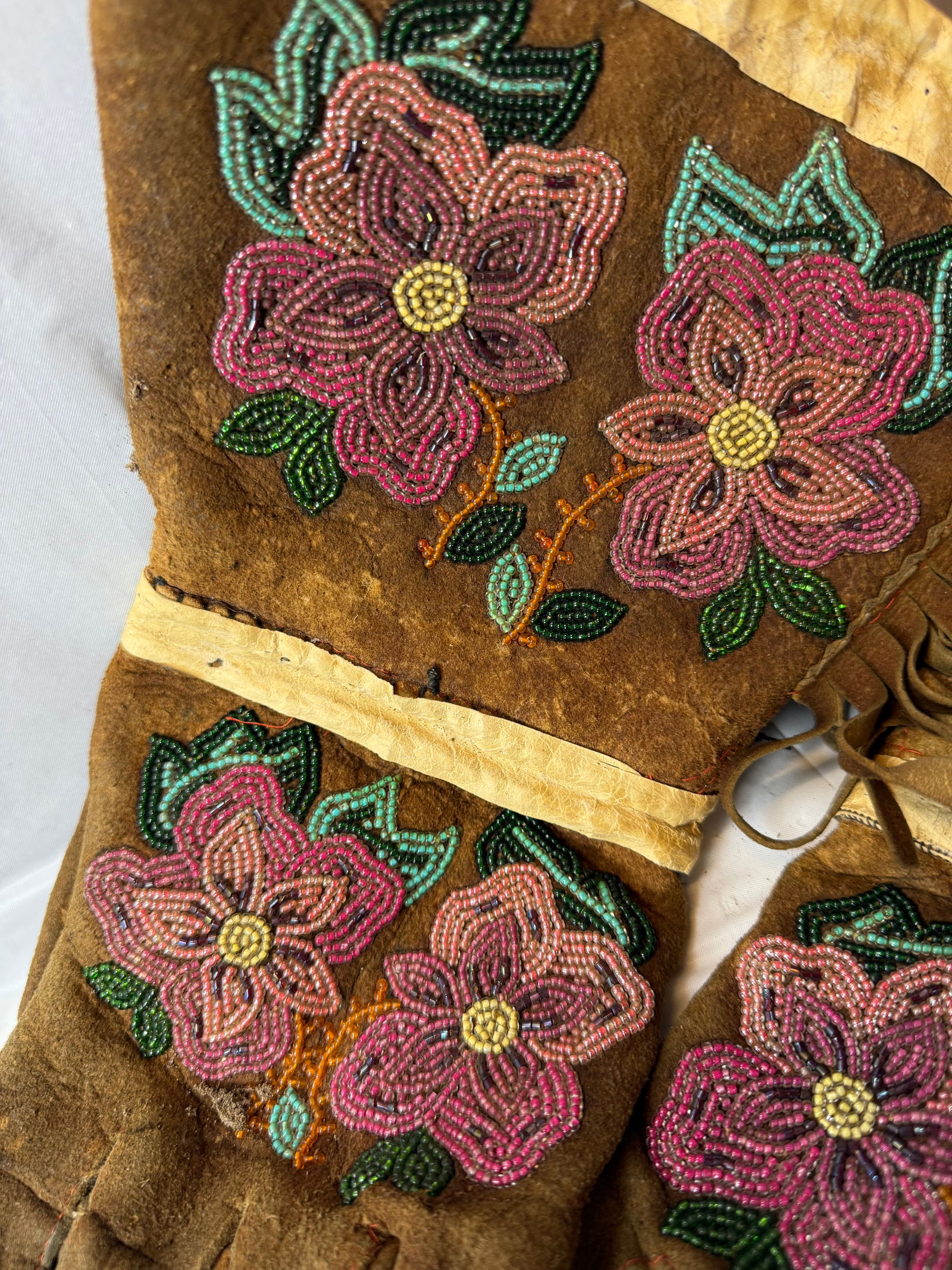 Pair of Native American Buckskin Gauntlets: Pair of Native American Buckskin Gauntlets