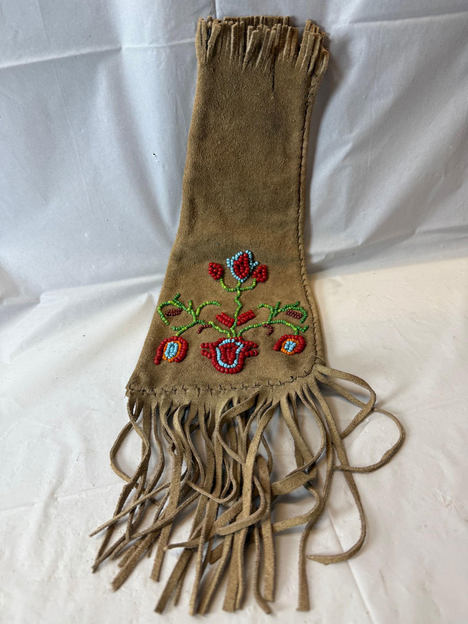 Native American Beaded Bag (Possibly pipe bag) (1 of 2)