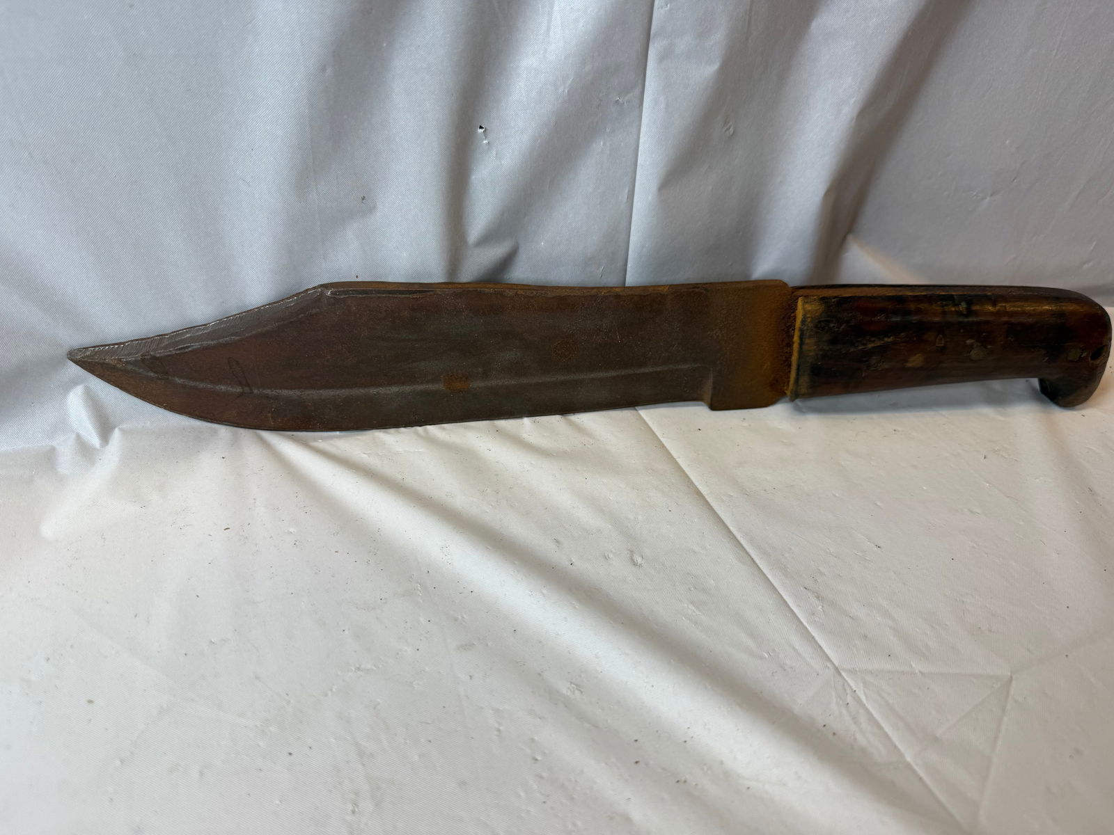 Western Wood Handle Bowie Knife (1 of 2)
