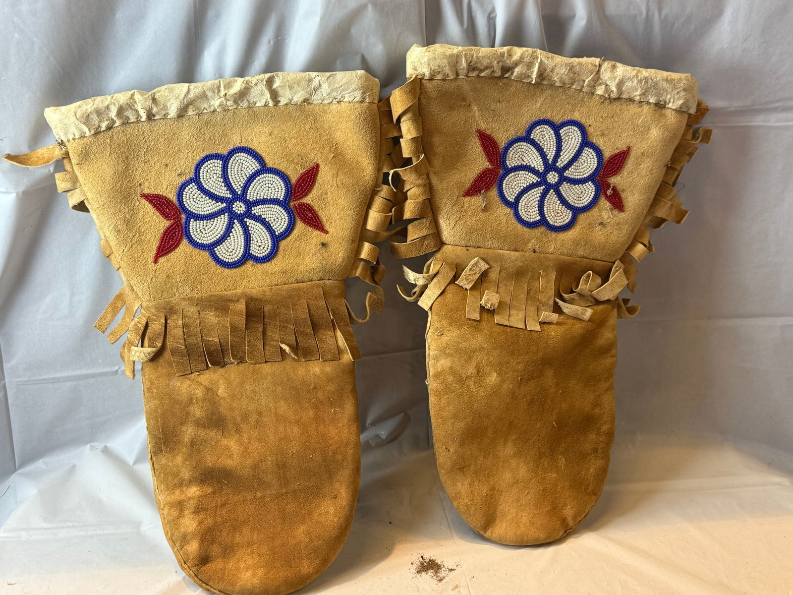 Pair of Handcrafted Moose Hide Beaded Gloves (1 of 3)