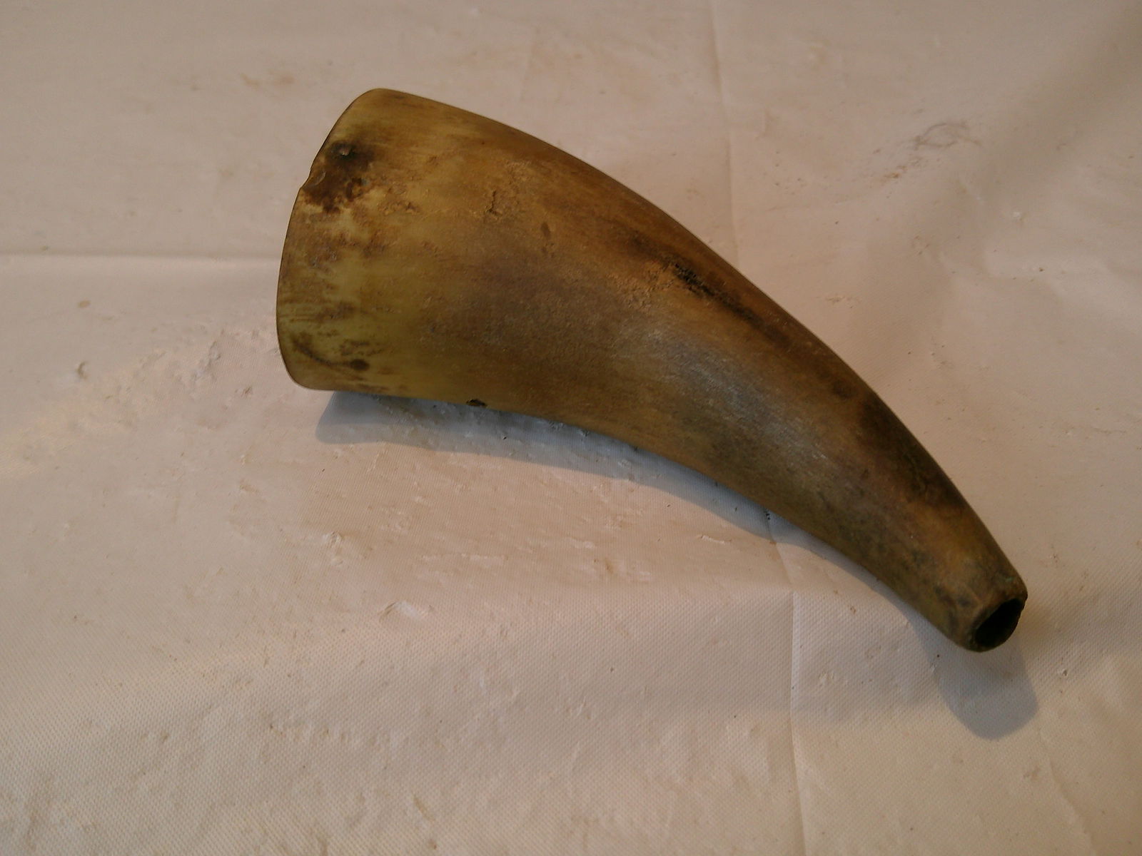 Small Powder Horn: Small Powder Horn