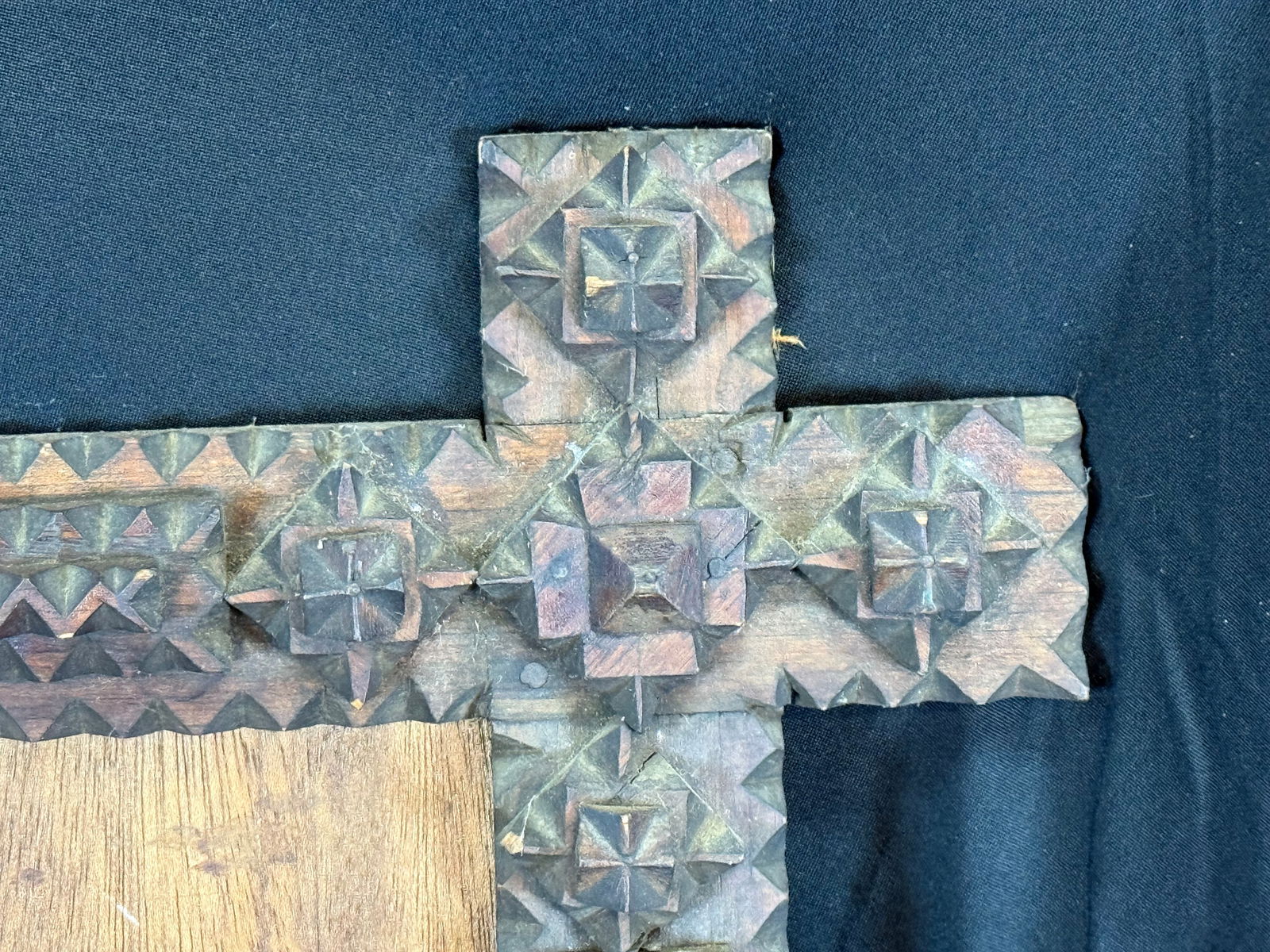 Chiipped Carved Art Tramp Art Picture Frame (1 of 3)