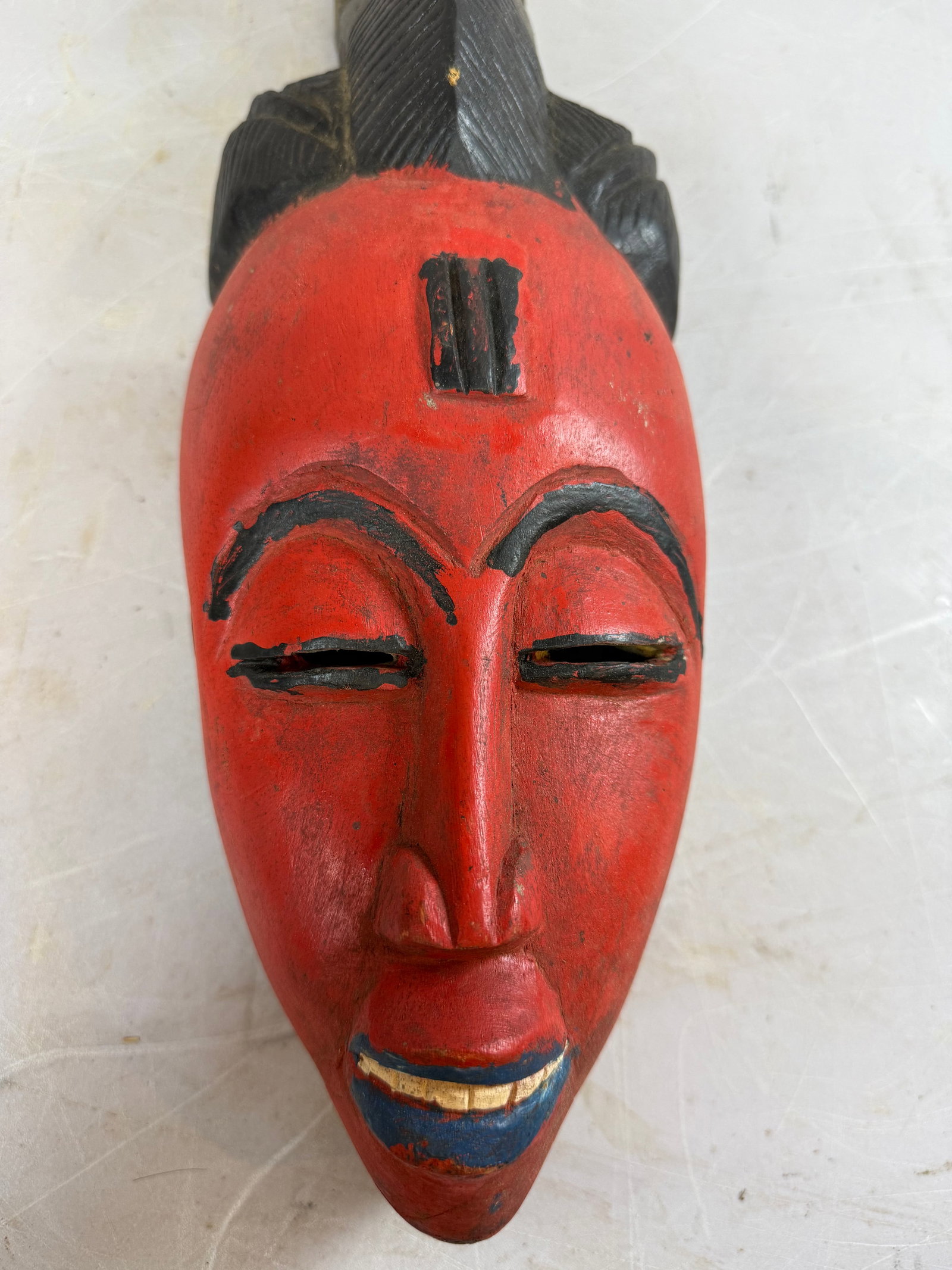 Hand Carved Wooden African Mask: Hand Carved Wooden African Mask