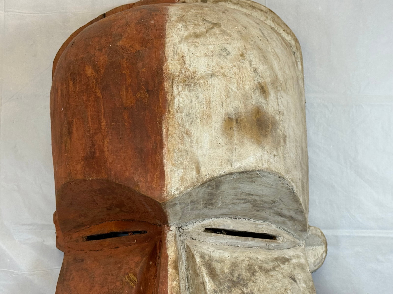 Hand Carved Wooden African Mask: Hand Carved Wooden African Mask