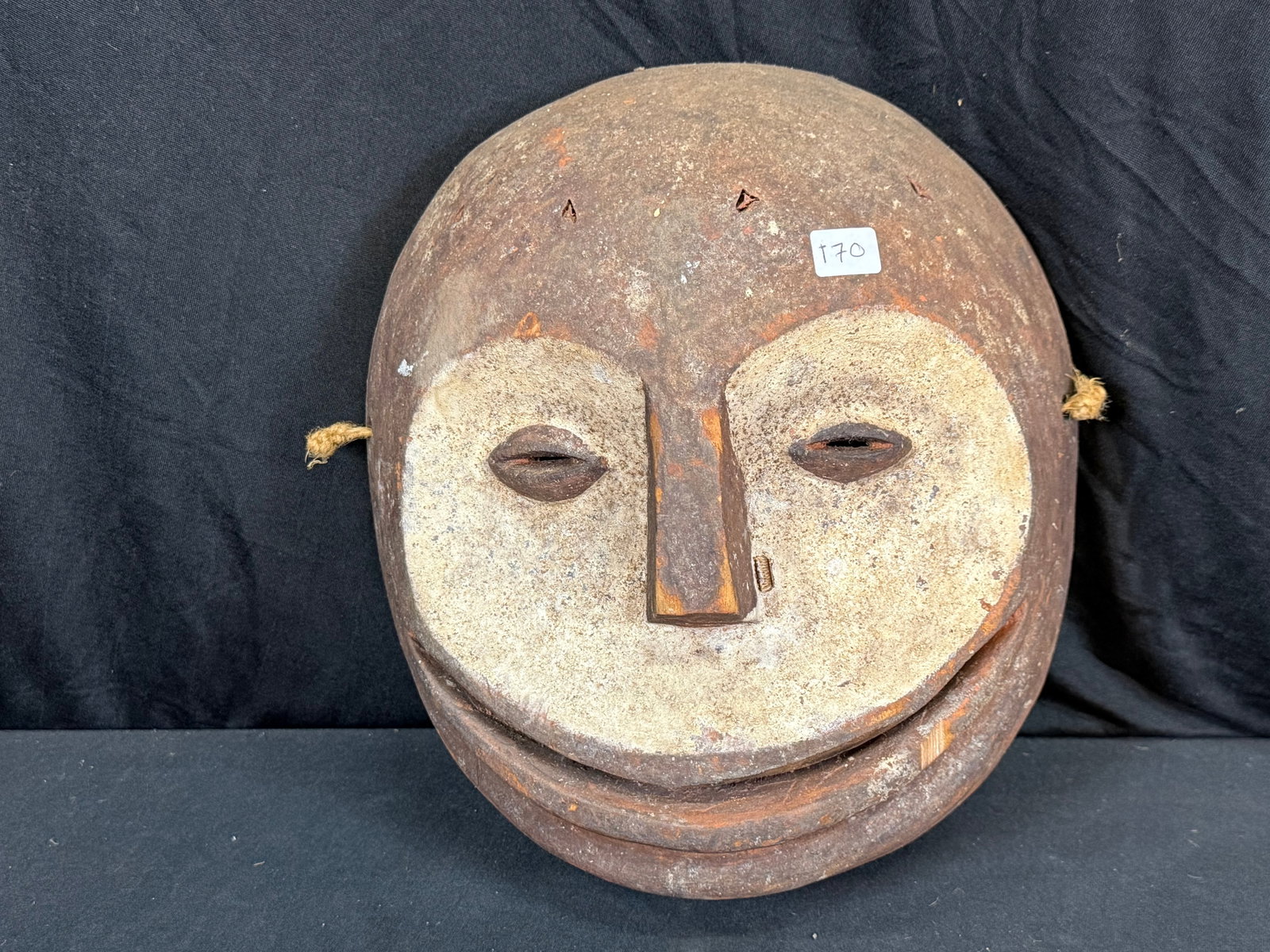 Hand Carved Wooden African Mask: Hand Carved Wooden African Mask