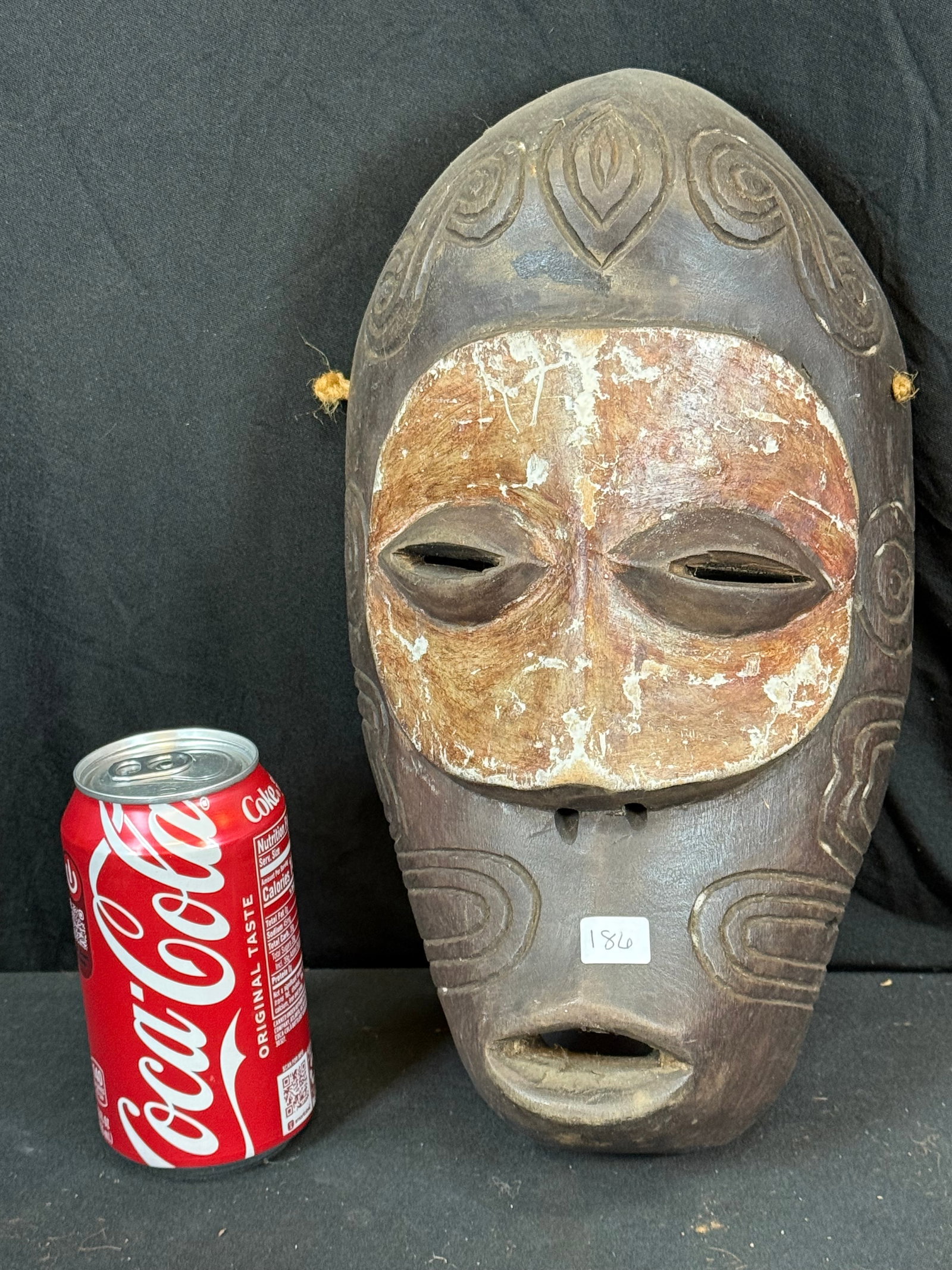 Hand Carved Wooden African Mask: Hand Carved Wooden African Mask