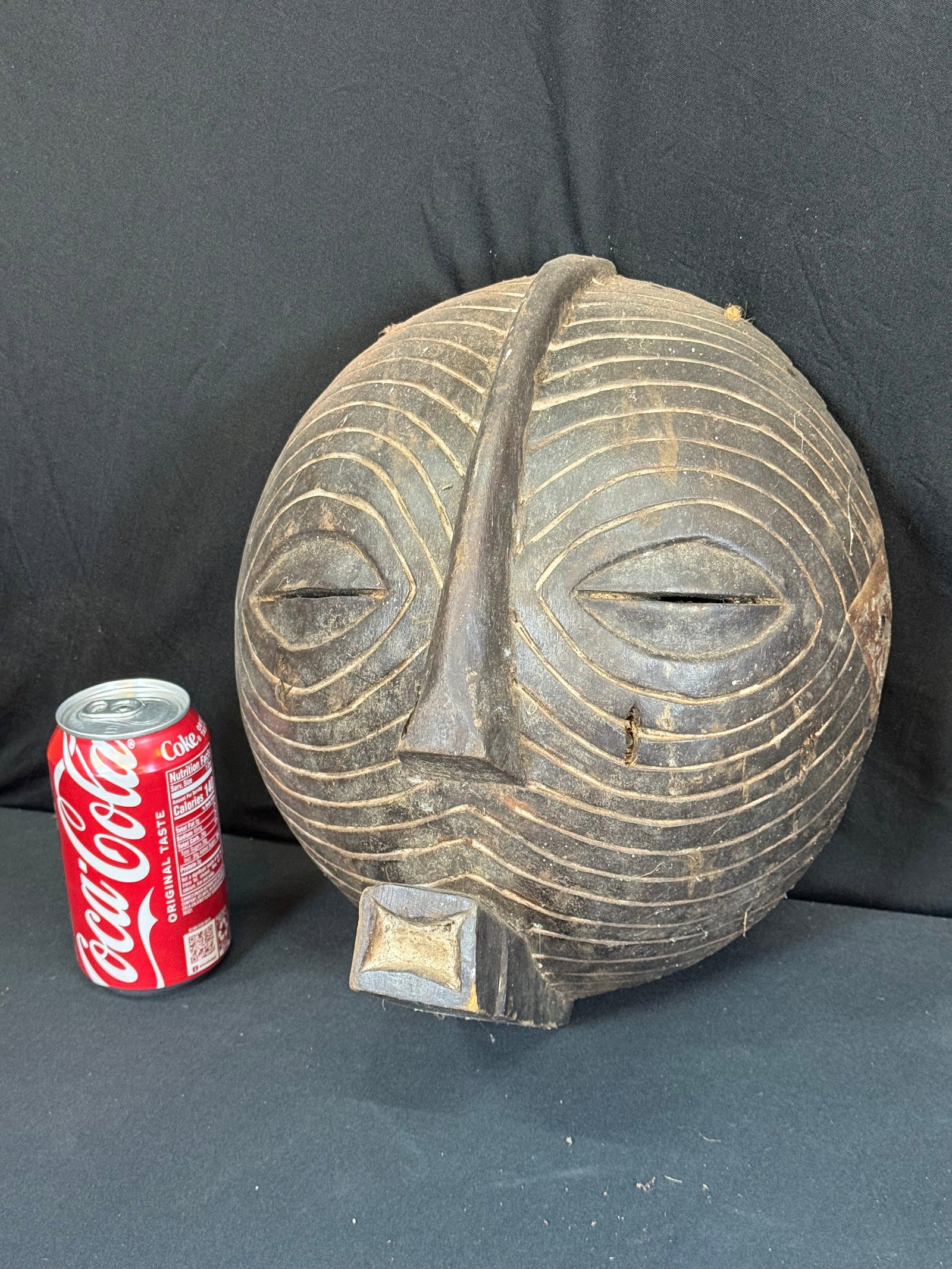 Hand carved wooden African mask: Hand carved wooden African mask