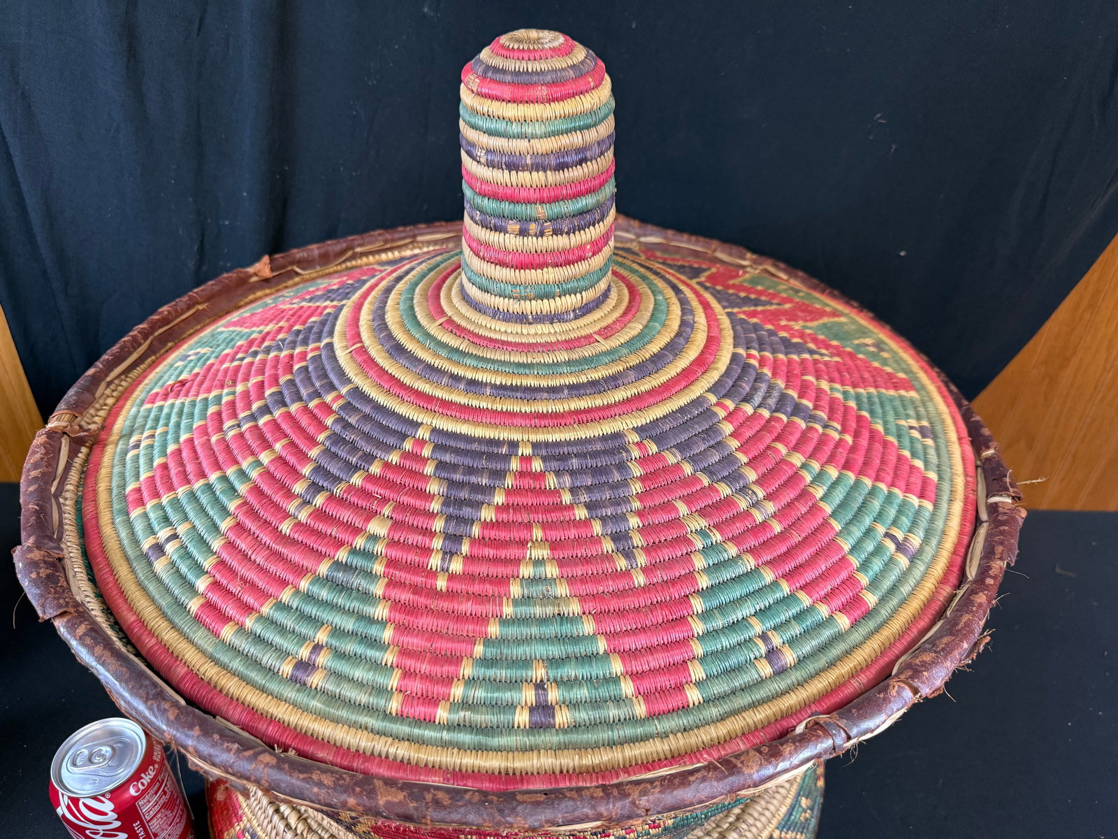 Ethiopian Meson lidded basket: Ethiopian Meson lidded basket