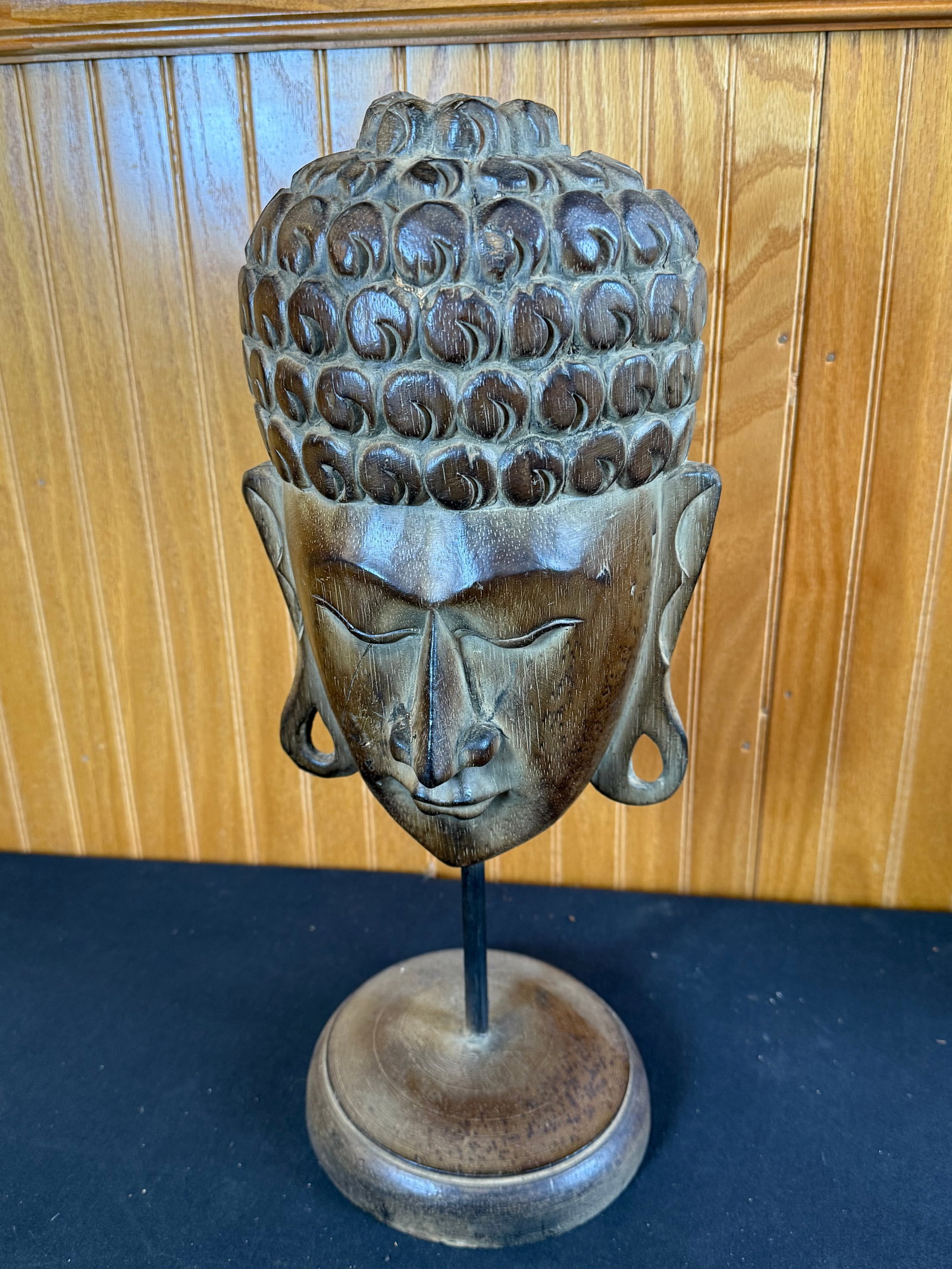 Hand carved wooden mask sculpture: Hand carved wooden mask sculpture