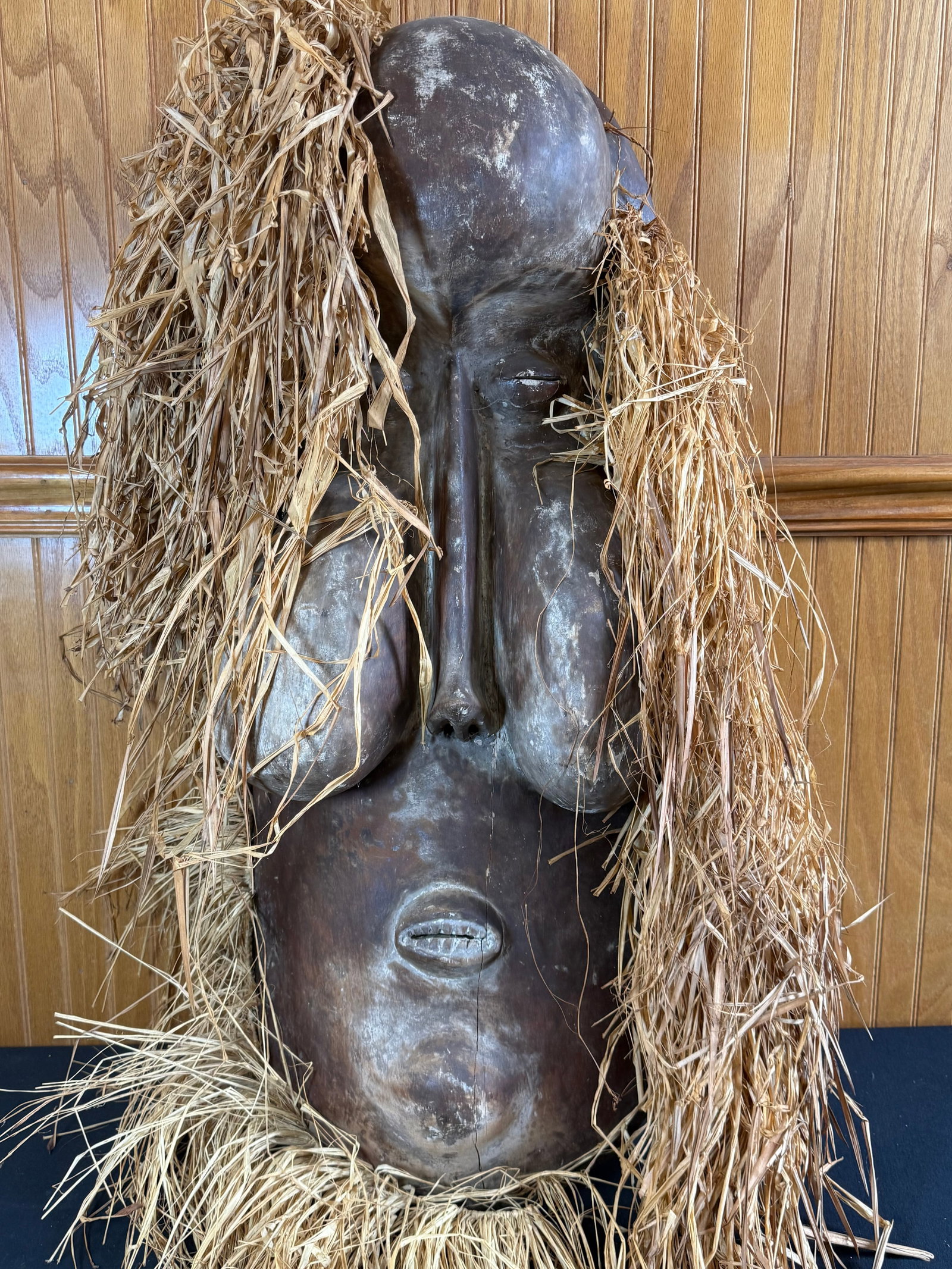 Hand carved wooden African mask: Hand carved wooden African mask