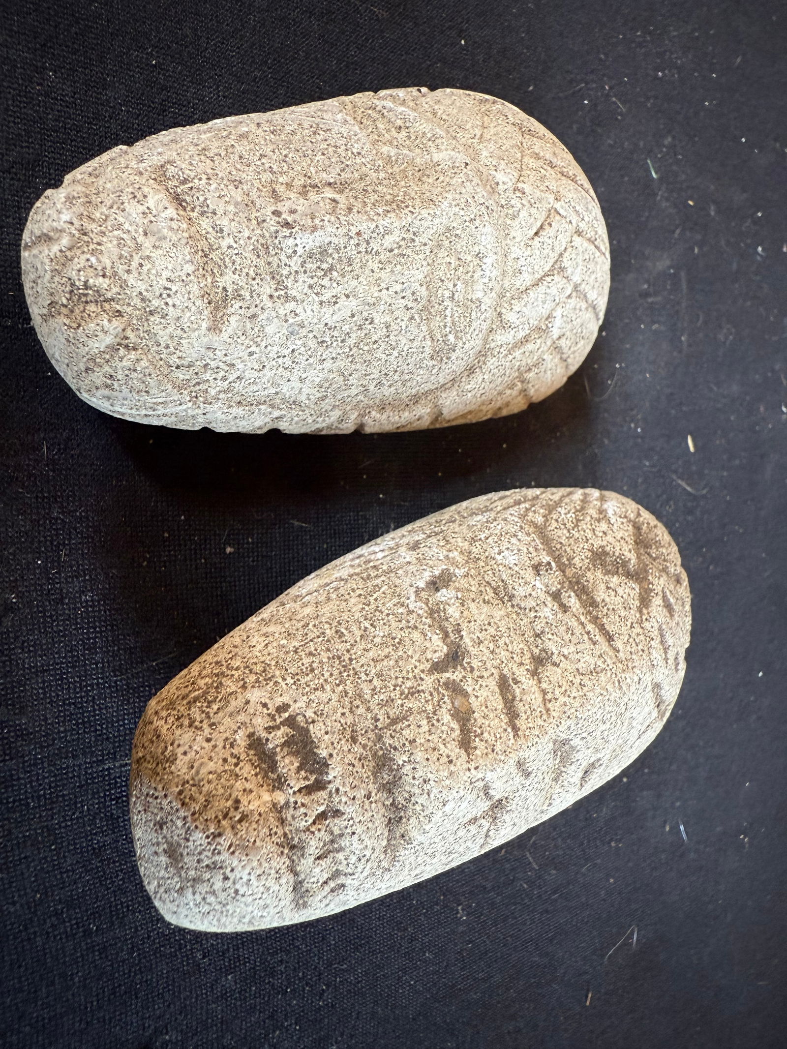 Lot of 2 stone effigy head carvings (1 of 4)