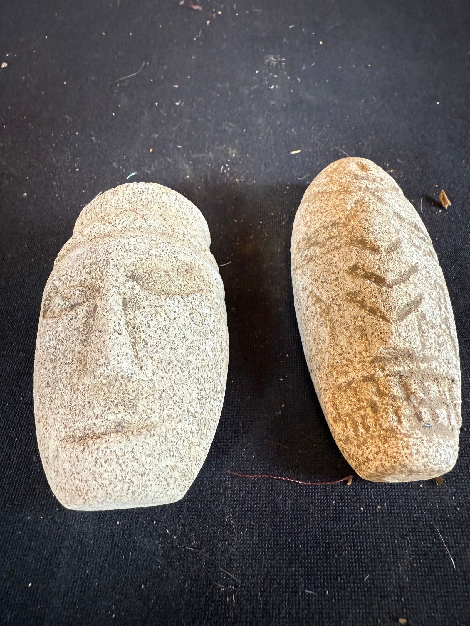 Lot of 2 stone effigy head carvings (1 of 4)