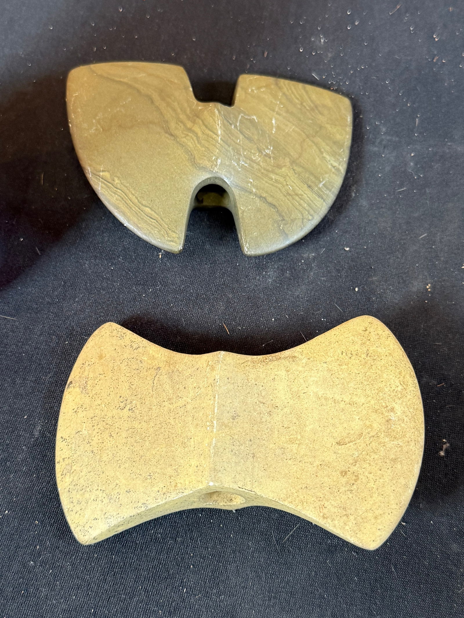 Lot of 2 banner stones: Lot of 2 banner stones