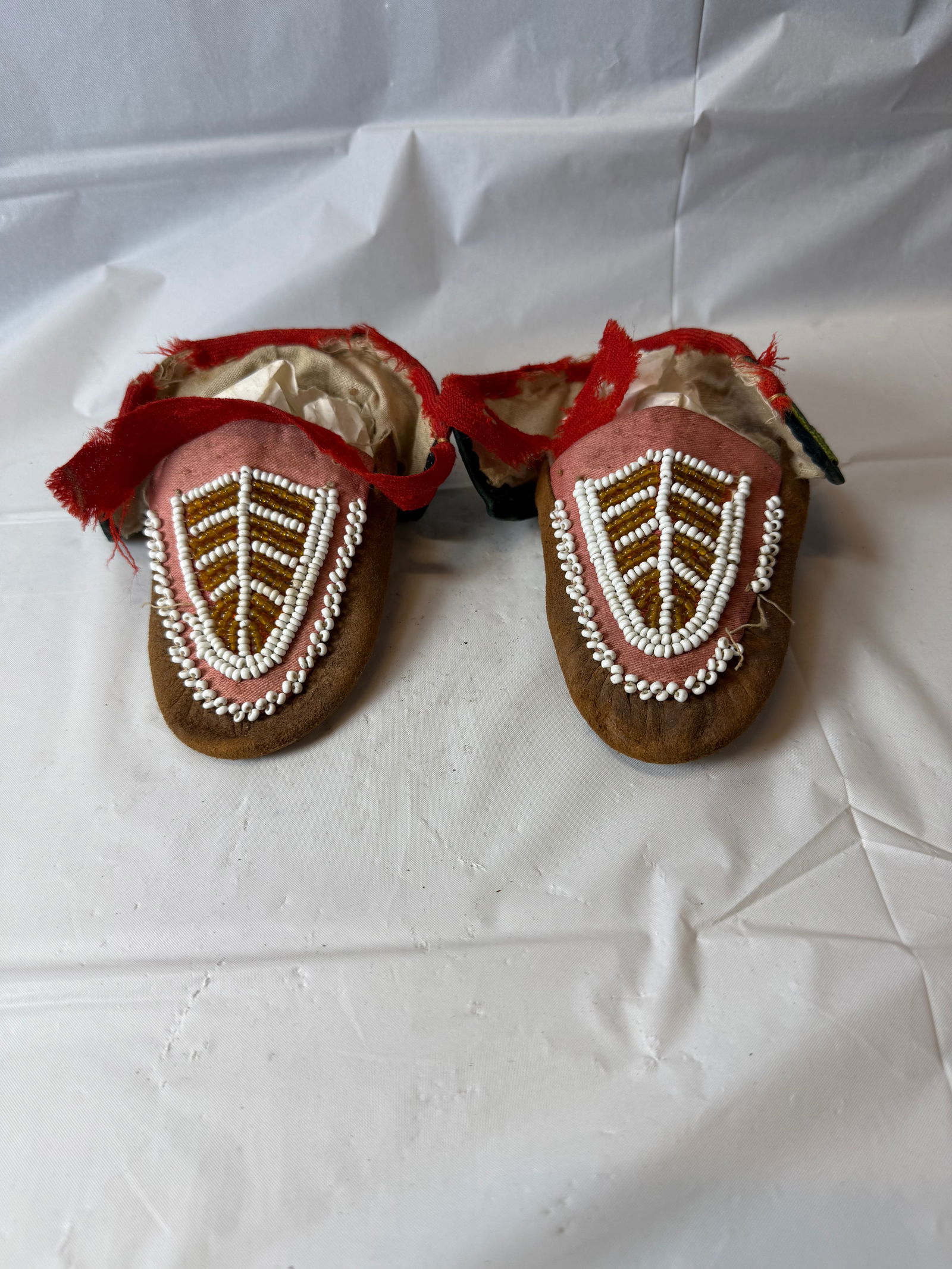 Native American beaded baby moccasins (1 of 3)