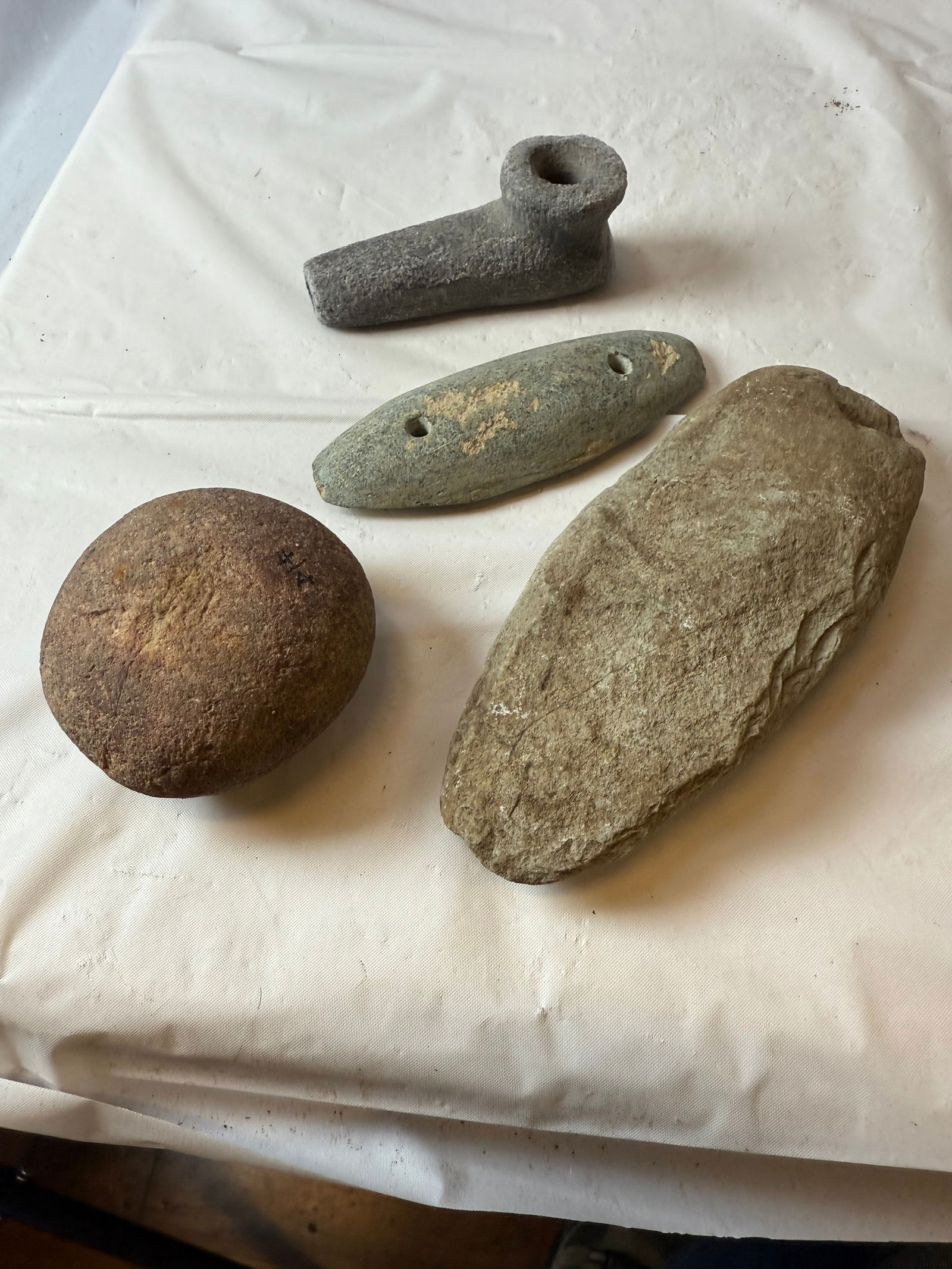 Lot of 4 Native American artifacts: Lot of 4 Native American artifacts