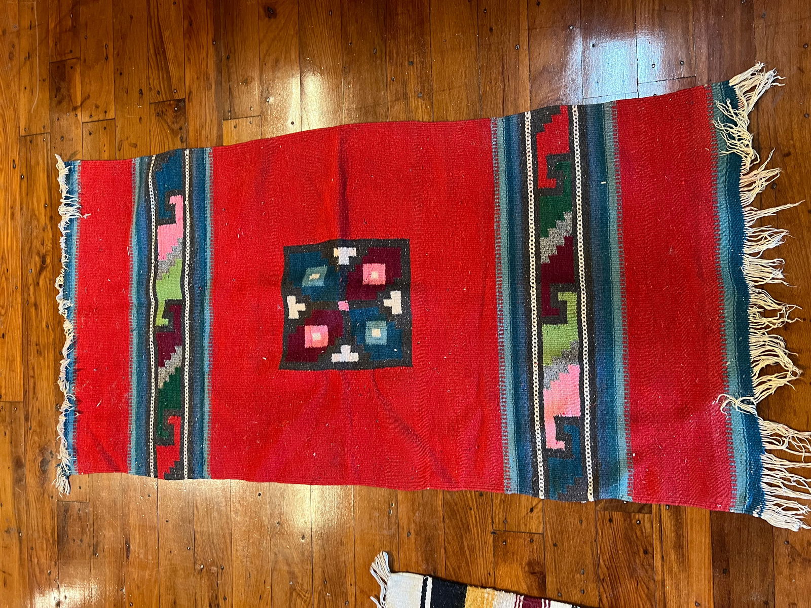 Native American wool rug w/fringe: Native American wool rug w/fringe. Eagle pattern