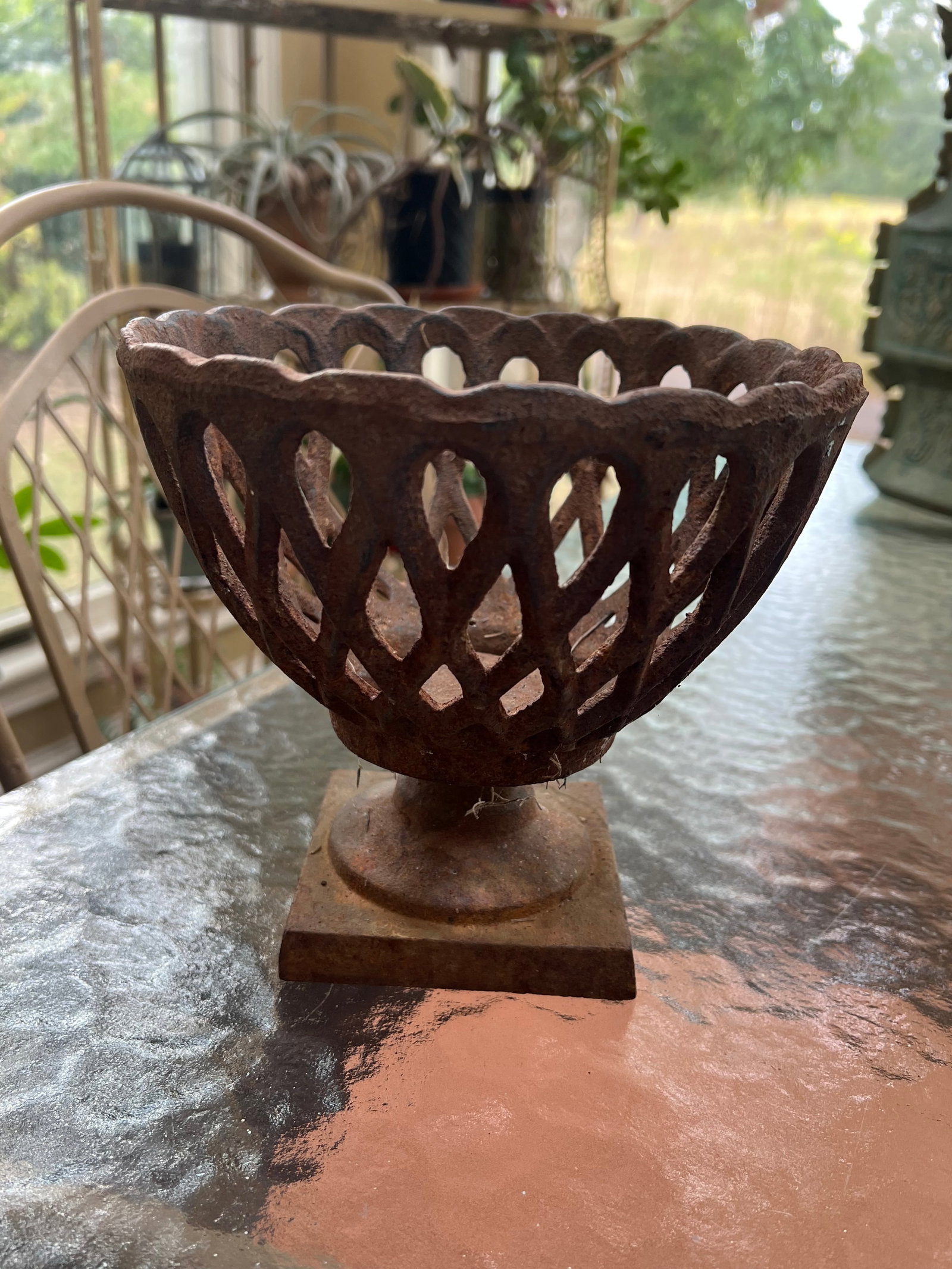 Iron Plant Stand: Iron Plant Stand