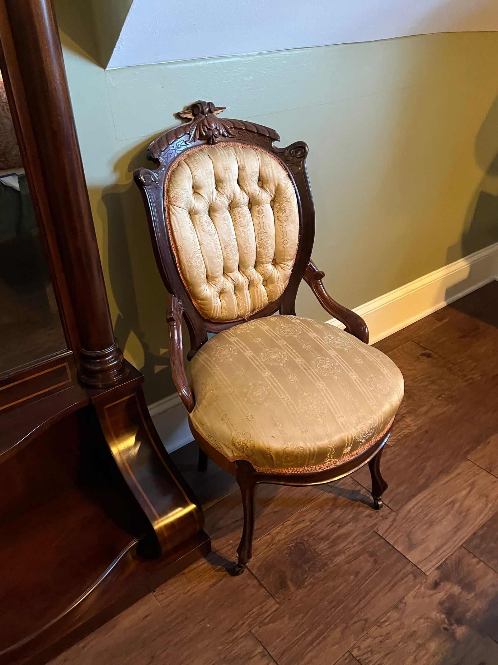Victorian Side Chair: Victorian Side Chair