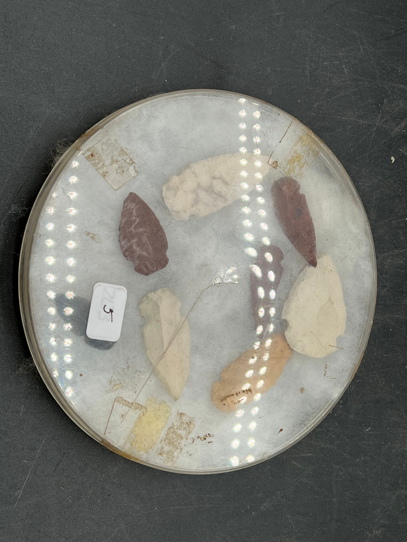 Lot of 8 Bird Point Arrowheads (1 of 2)