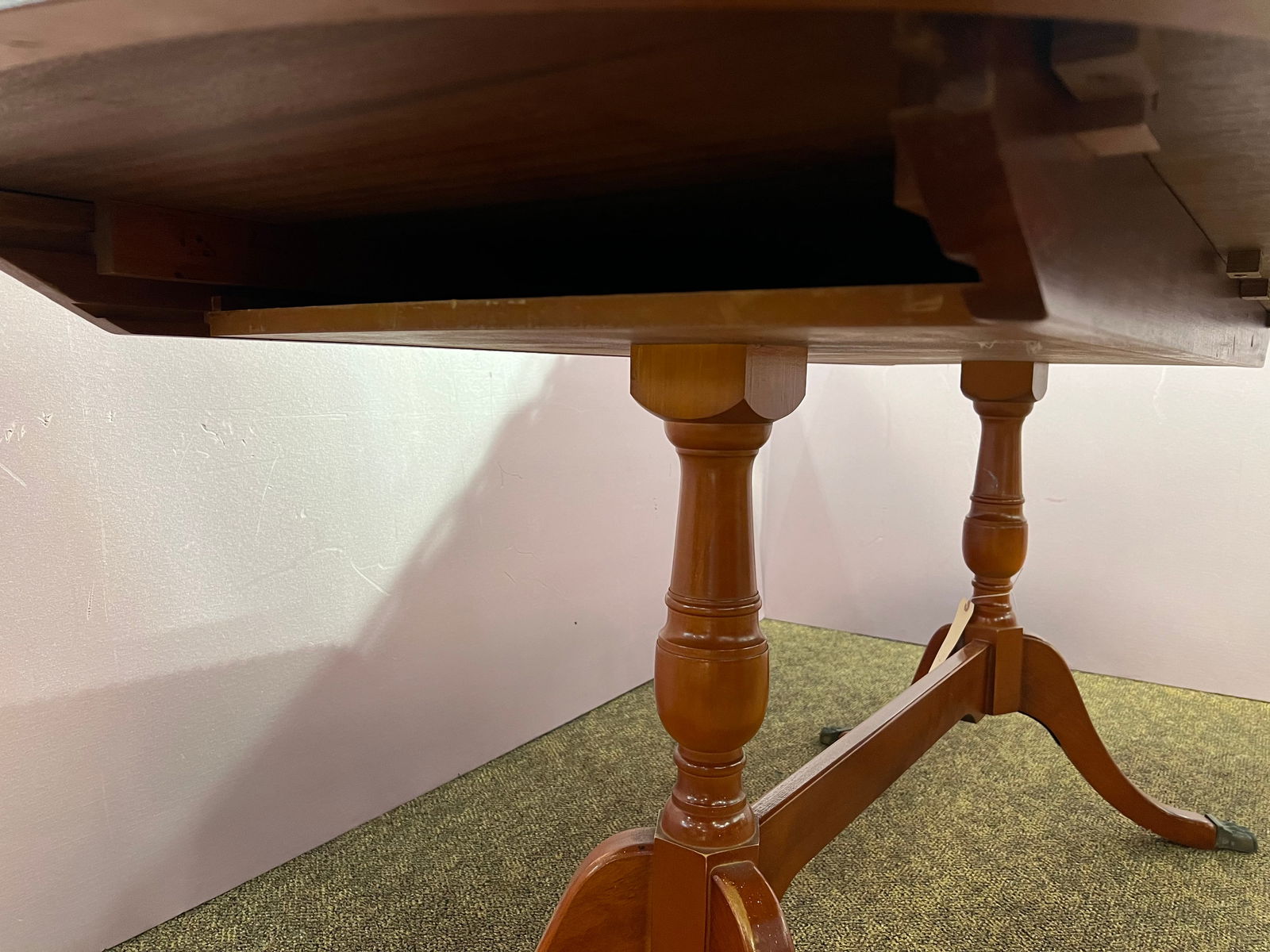 Mahogany Diningroom Table - 4