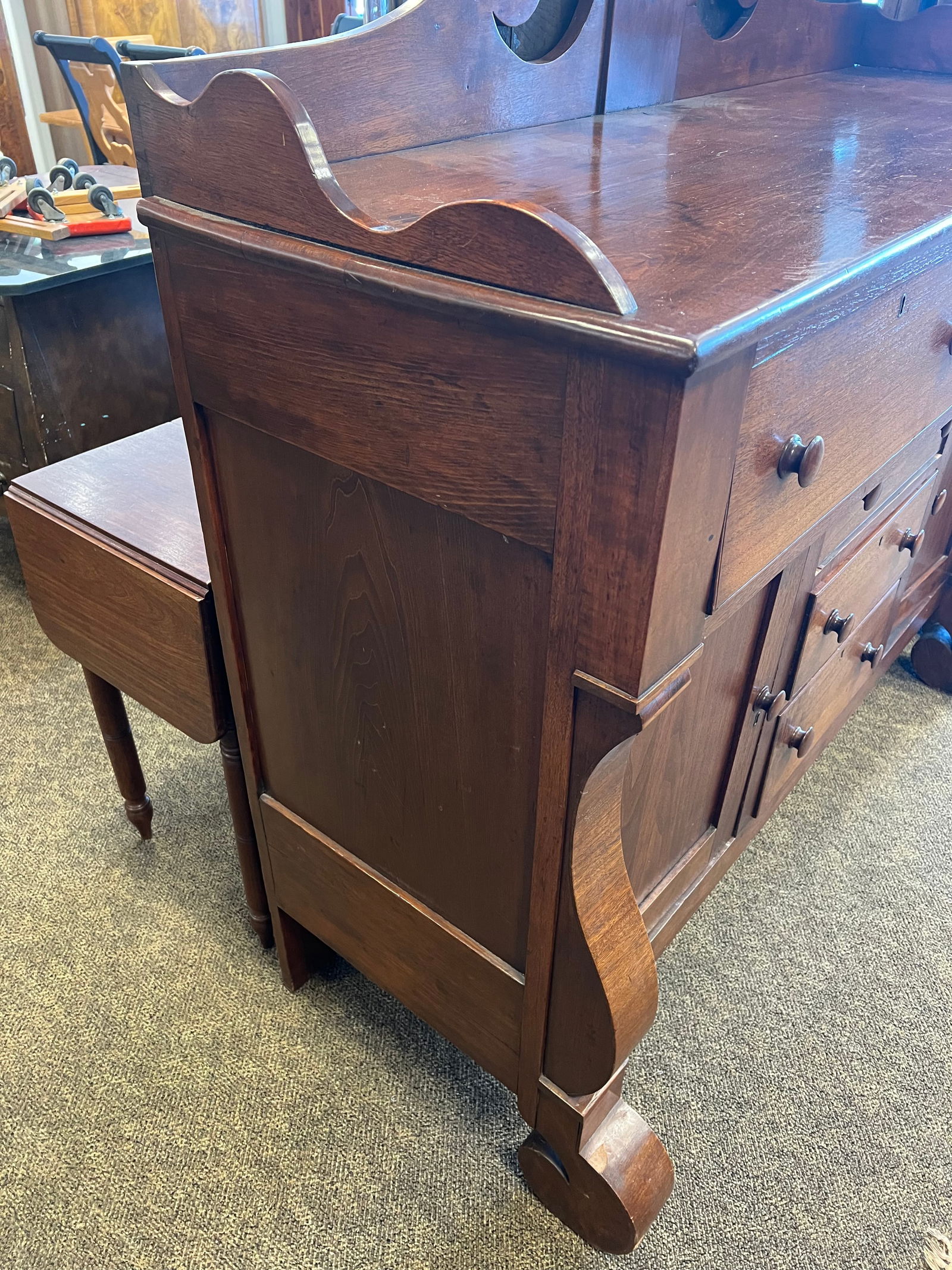 Walnut Empire Server - 6