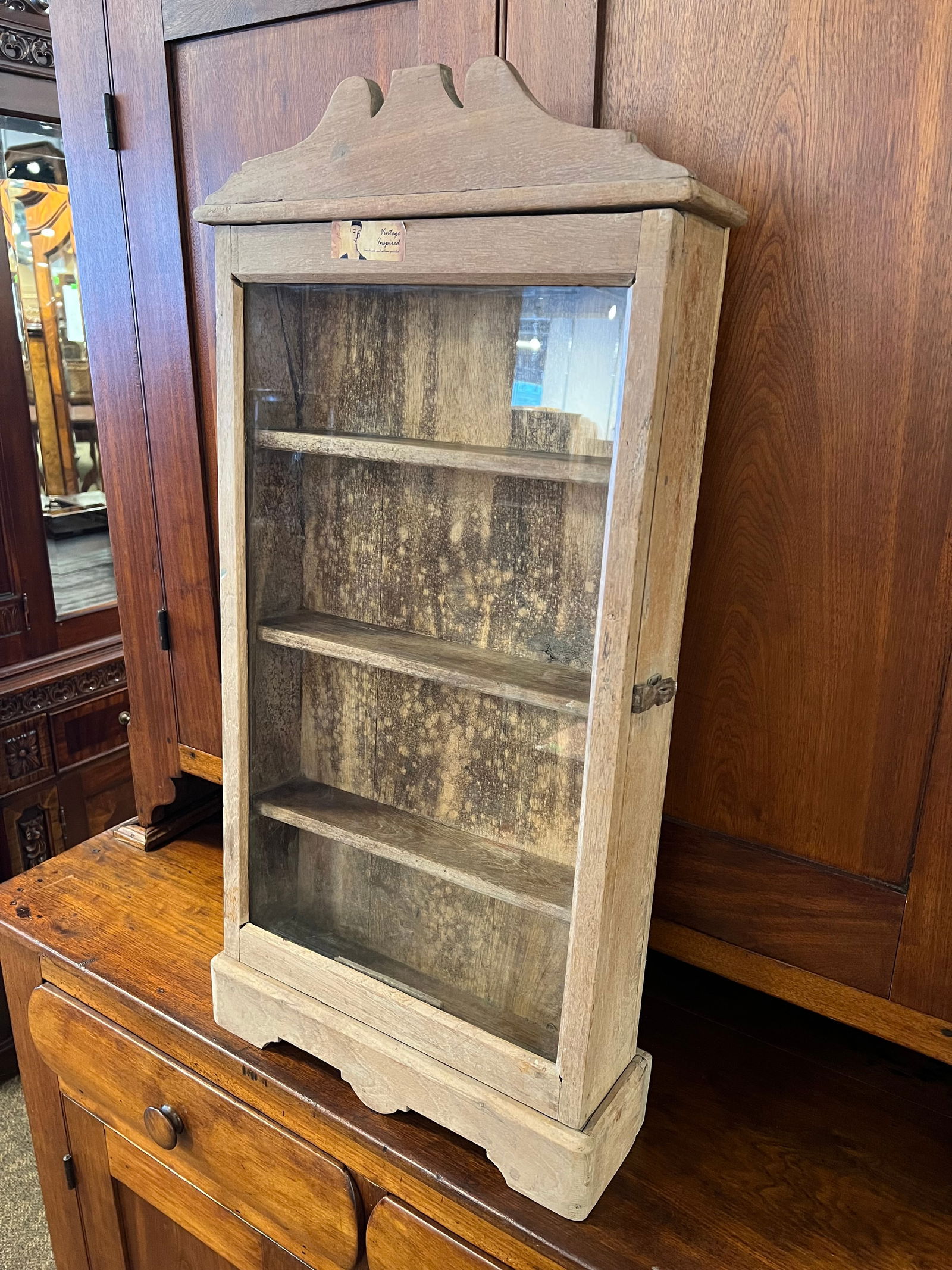Small Display Cabinet (1 of 8)