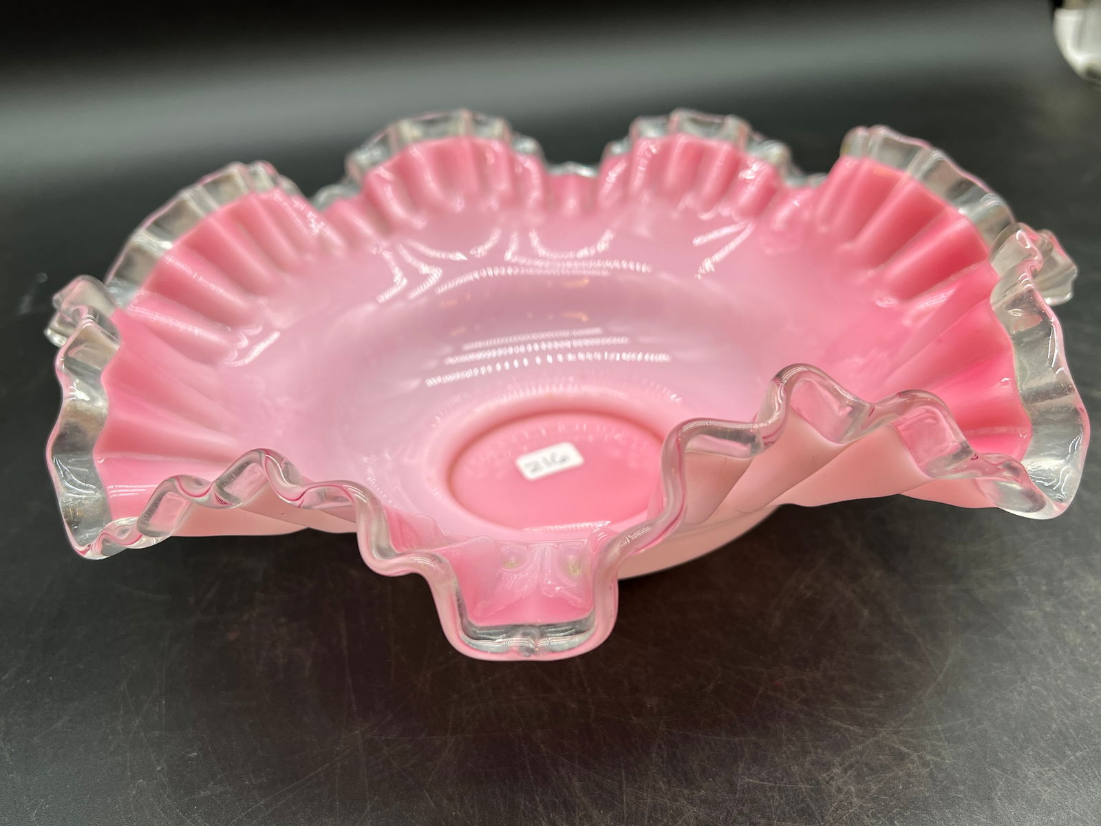 Fenton Peach Crest Ruffled Art Glass Bowl: Fenton Peach Crest Ruffled Art Glass Bowl