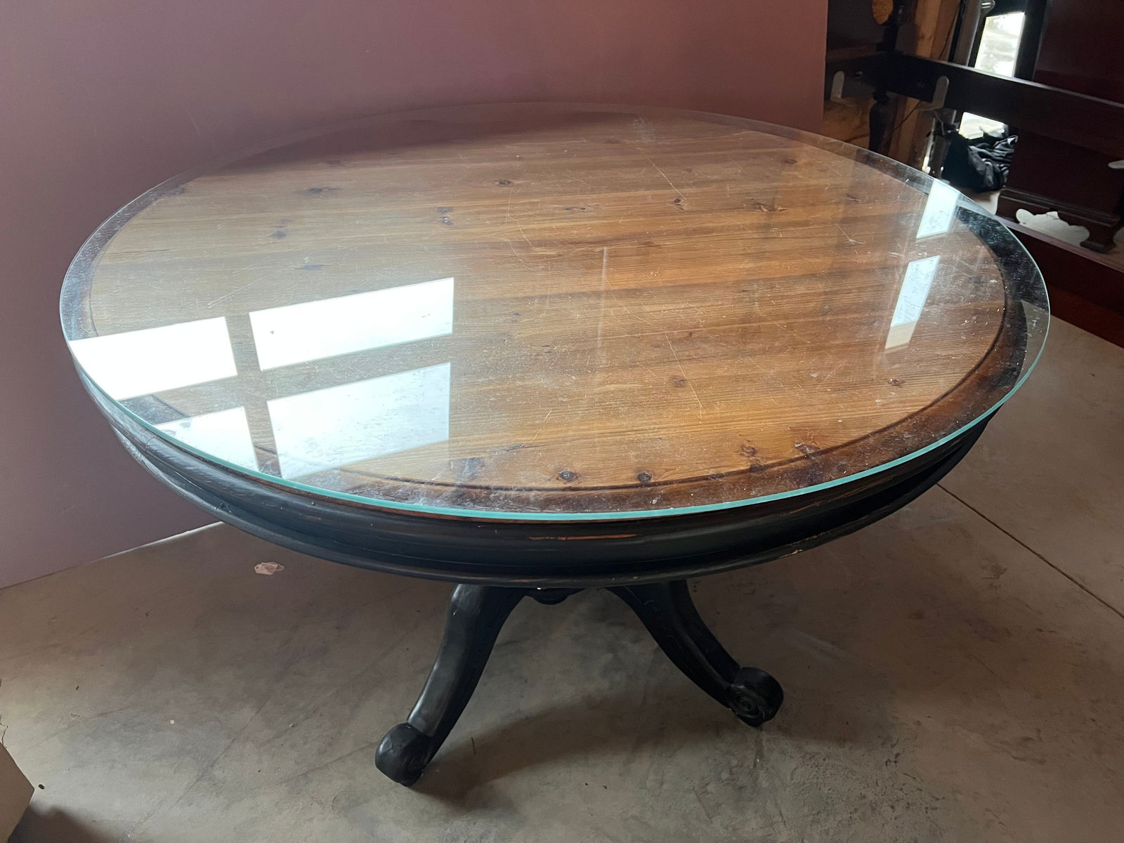 Pine Round Pedestal Table w/ Glass Top (1 of 5)